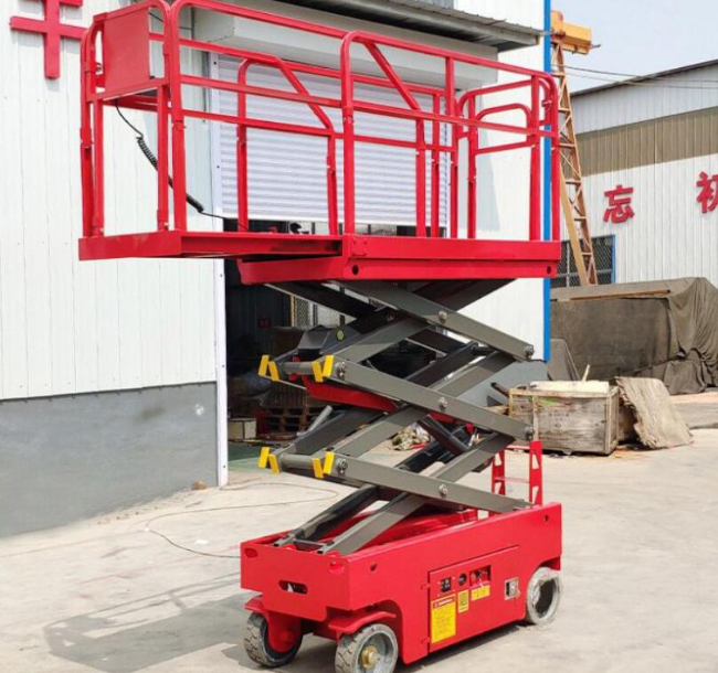 绥棱移动剪叉式升降机