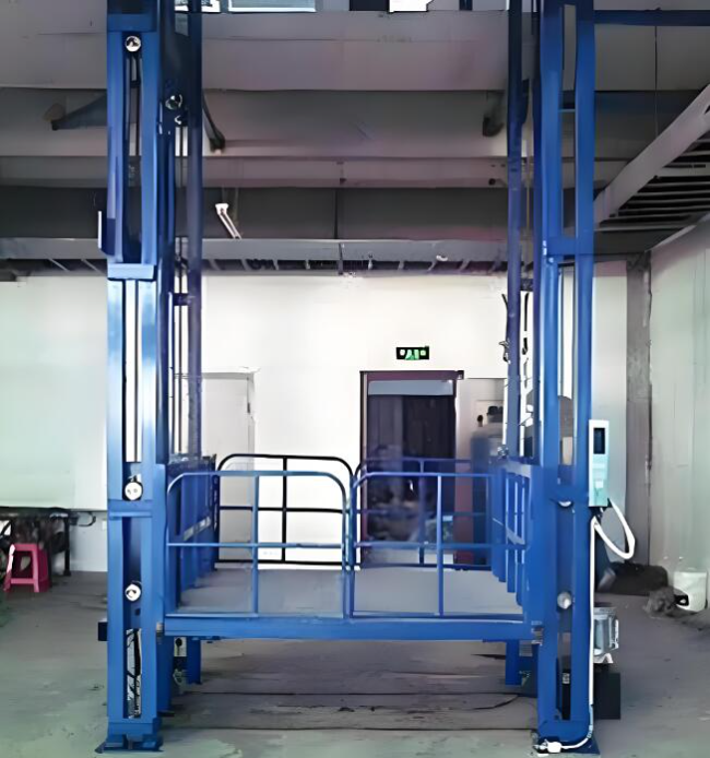 绥棱导轨式升降货梯